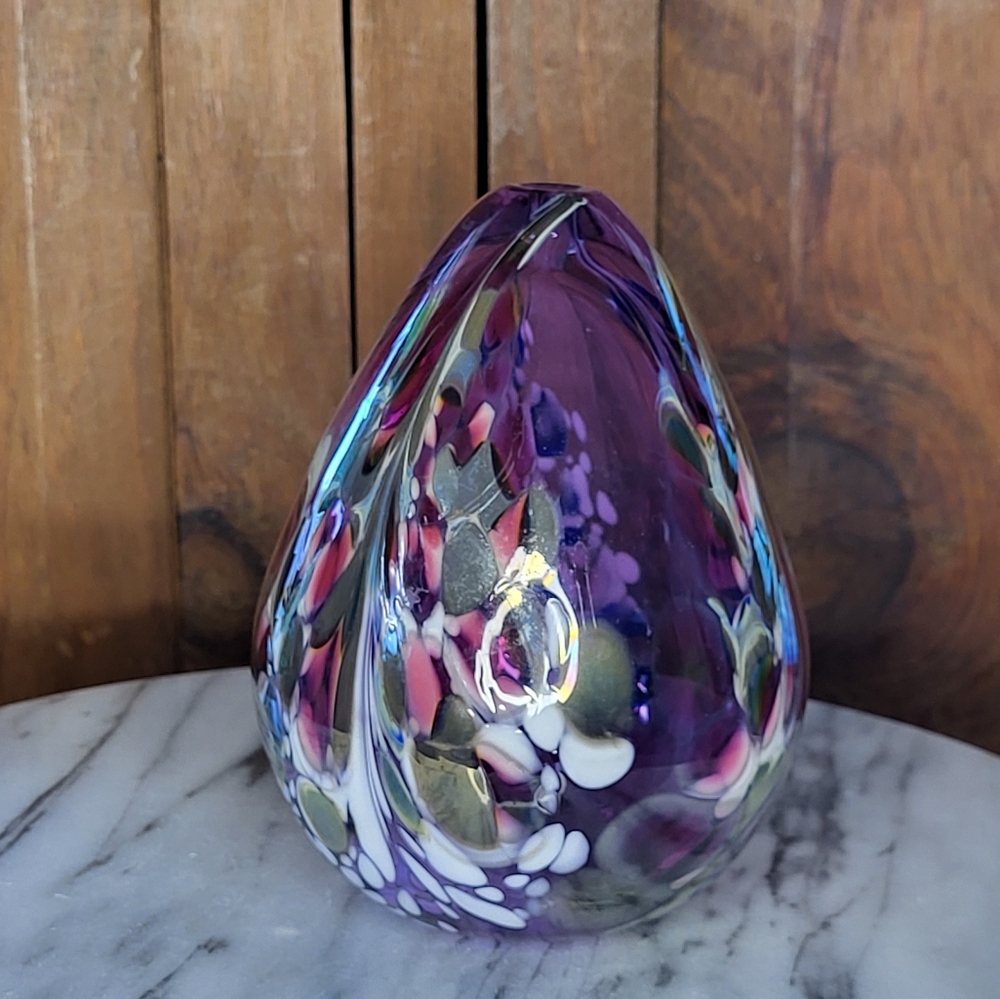 Purple Glass Art Lamp - Picture 16 of 17